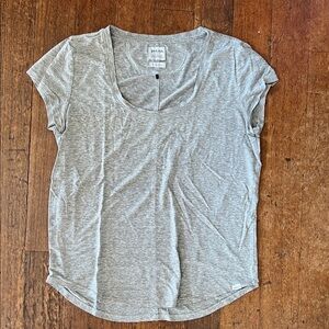 Prana Light Gray scoop neck Short Sleeve linen blend Tee